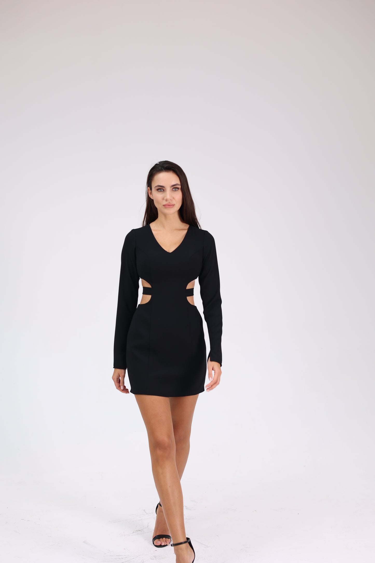 Black Elegance - Siyah Mini Gece Elbisesi