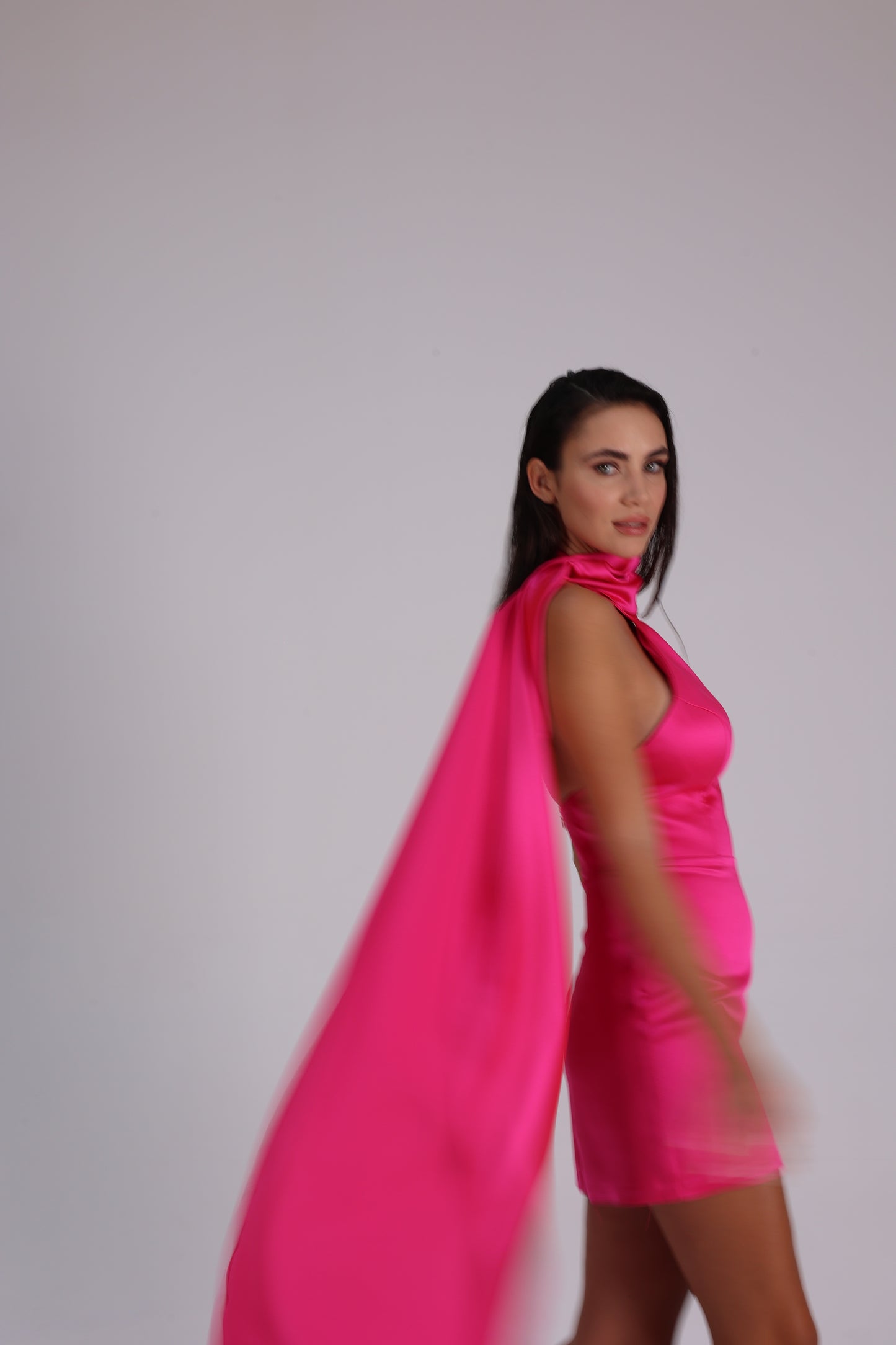 Efsun - Pembe Saten Gece Elbisesi